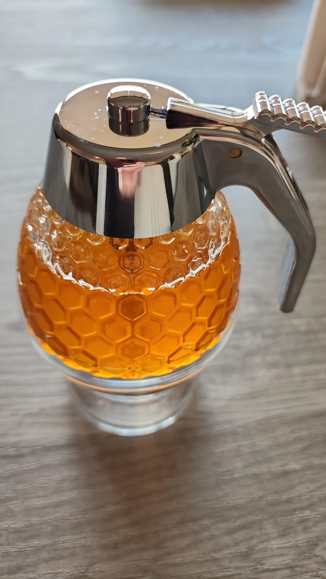 chic-syrup-dispenser